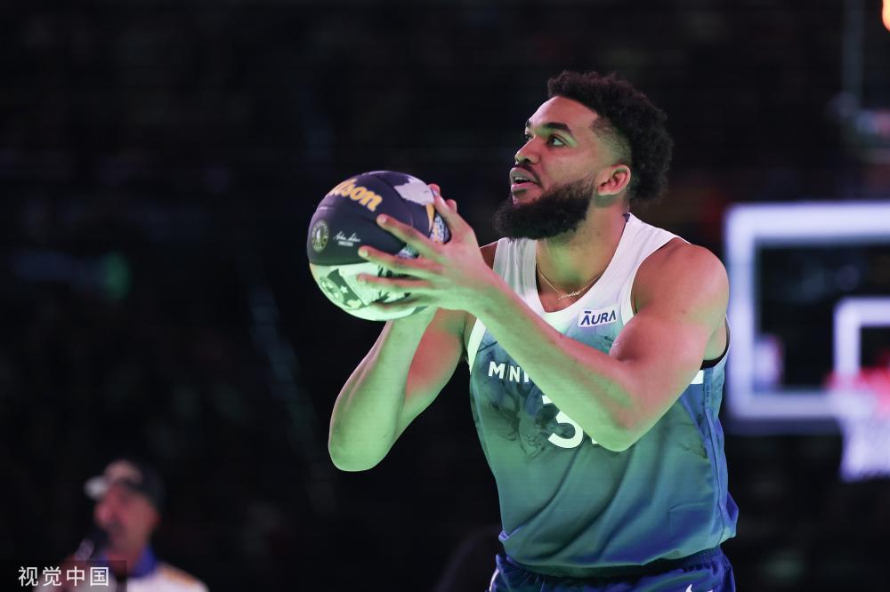 的目光拉回 的目光拉回