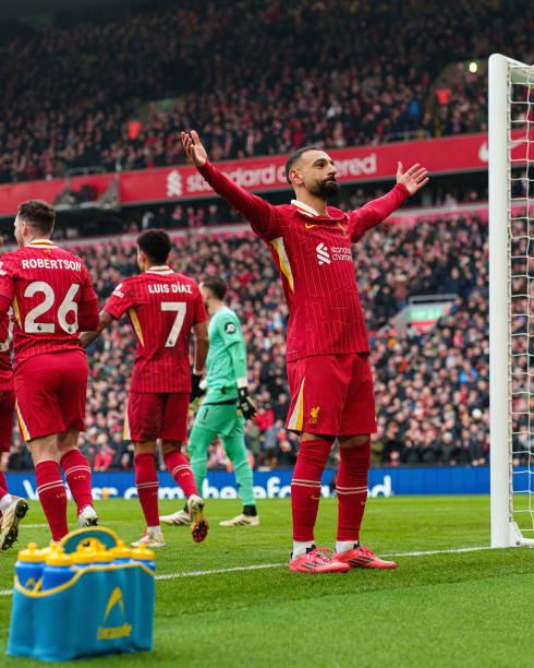 持她的人 持她的人